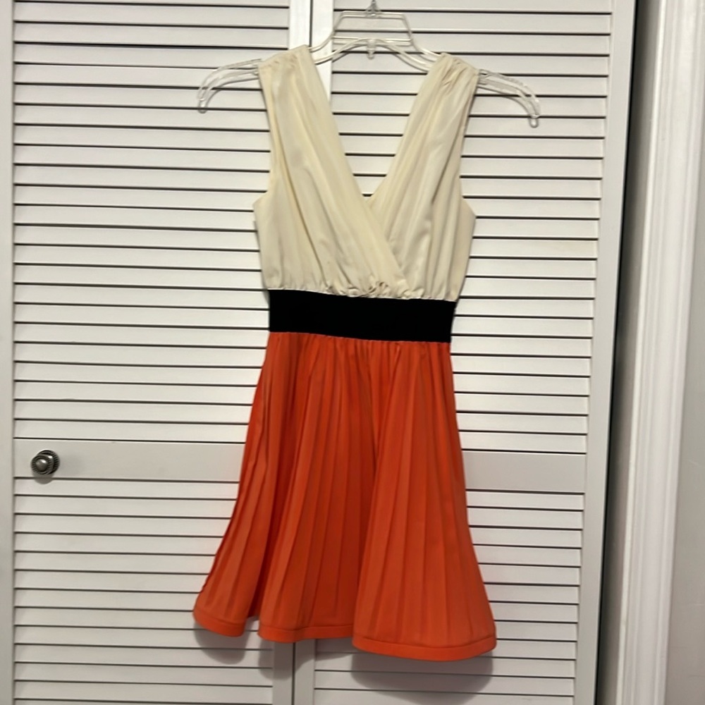 Fun, boutique swing dress. Size small